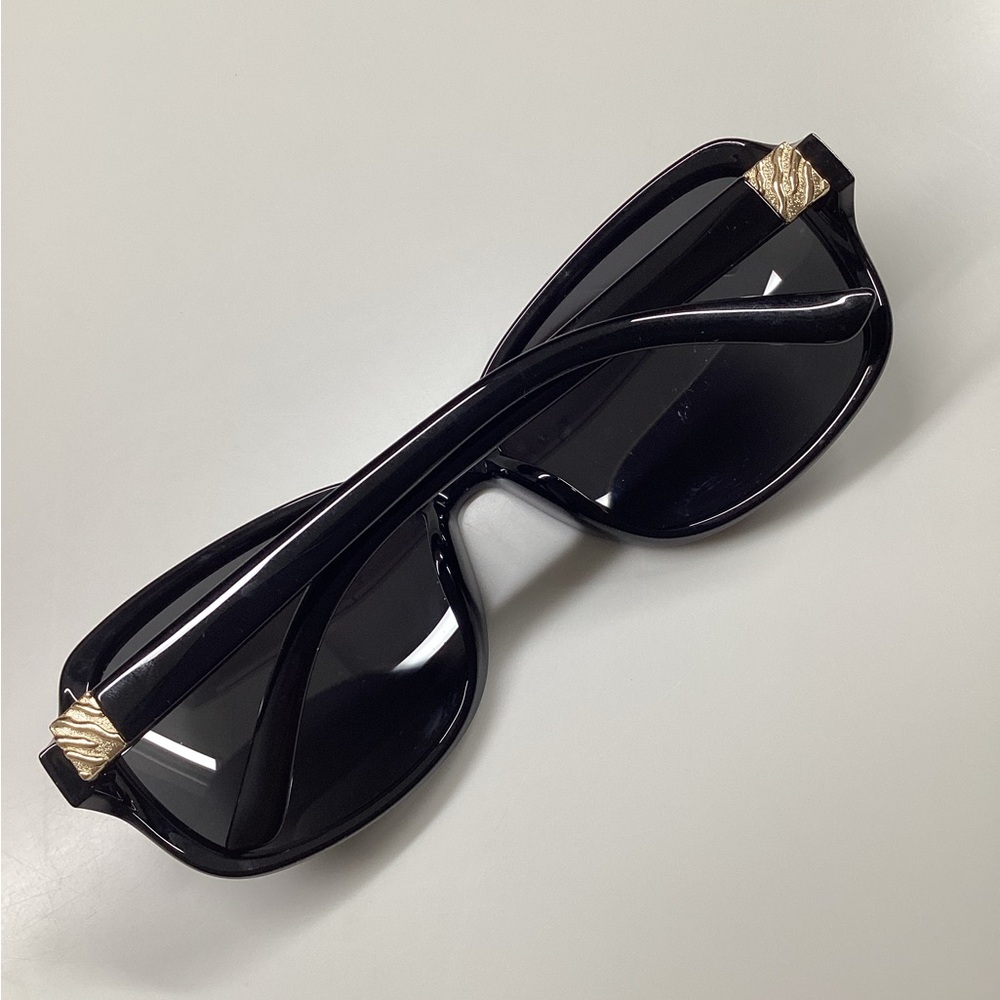 CLASSIC BLACK FRAME POLARIZED SUNGLASSES - Picture 5 of 11